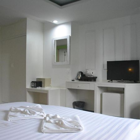Chilli Salza Patong Hotel Luaran gambar