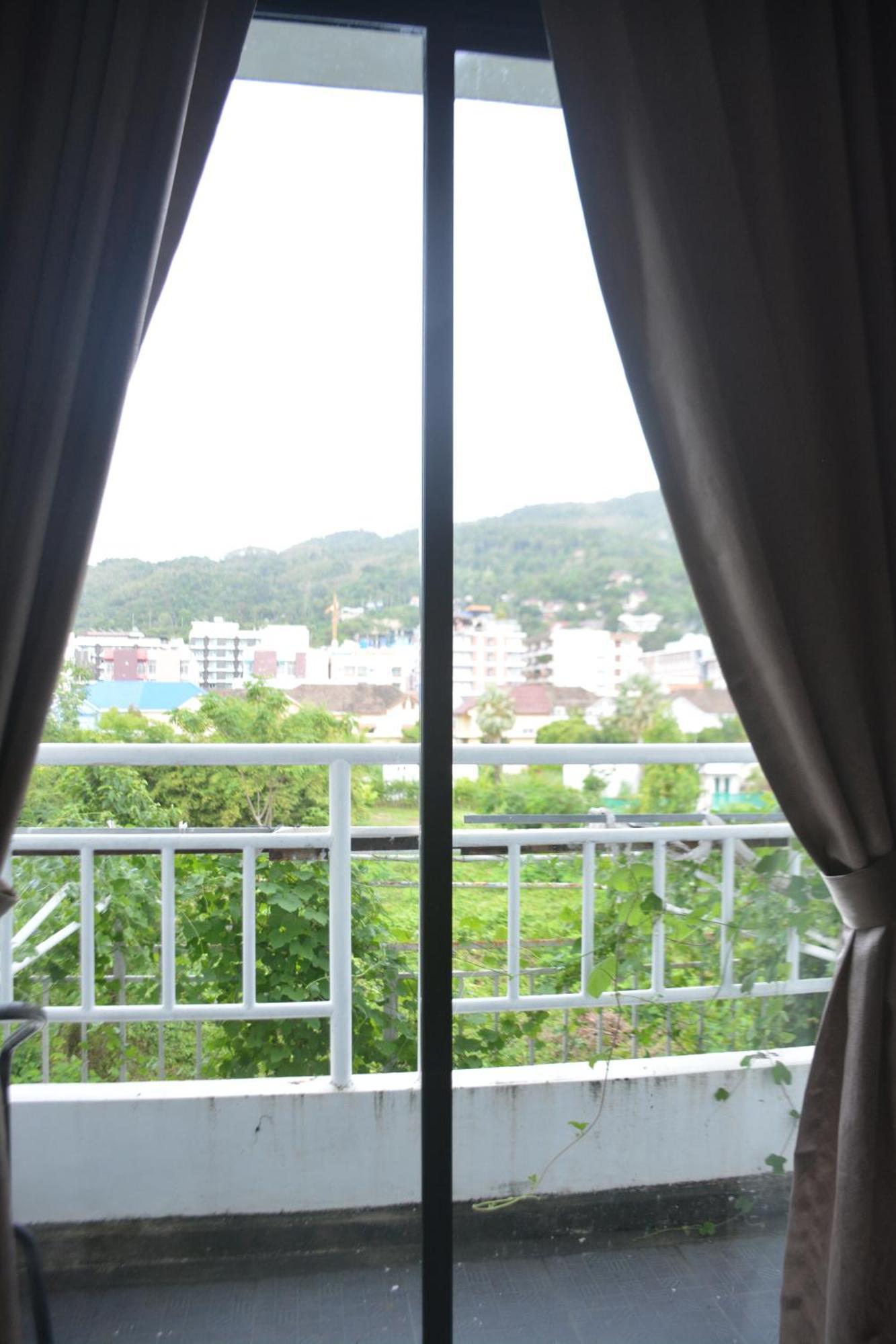 Chilli Salza Patong Hotel Luaran gambar